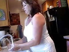 VidsPlus presents: Hairy mom