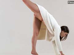 VidsPlus presents: Sexy naked gymnast kim nadara