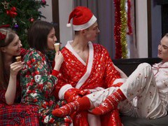 VidsPlus presents: Lucky dude gets the best christmas gift - lina sun and alice xo