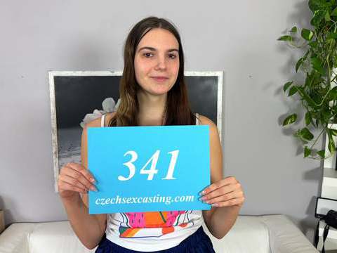 VidsPlus presents: Czech amateur lucka wants to be a professional model