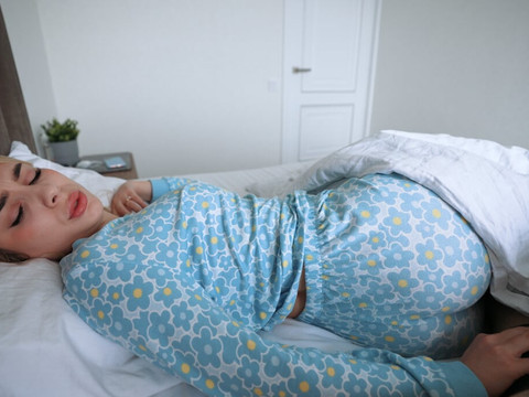 VidsPlus presents: My whore step mom wakes me up in the best way she knows!