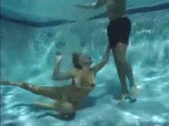 VidsPlus presents: She has a threesome underwater